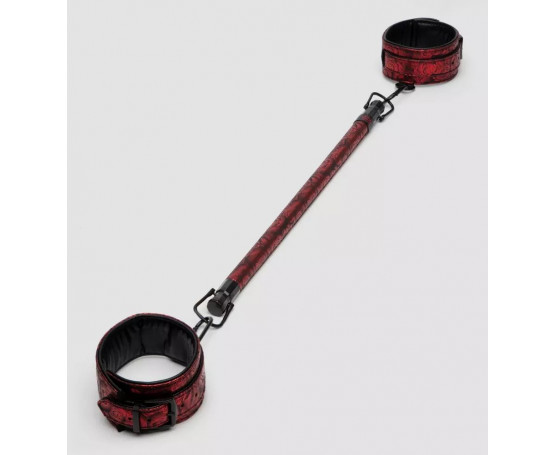 Распорка для ног Reversible Restraint Bar with Cuffs